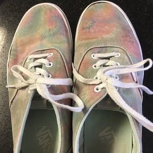 Vans TieDie Tennis Shoe Size 9
